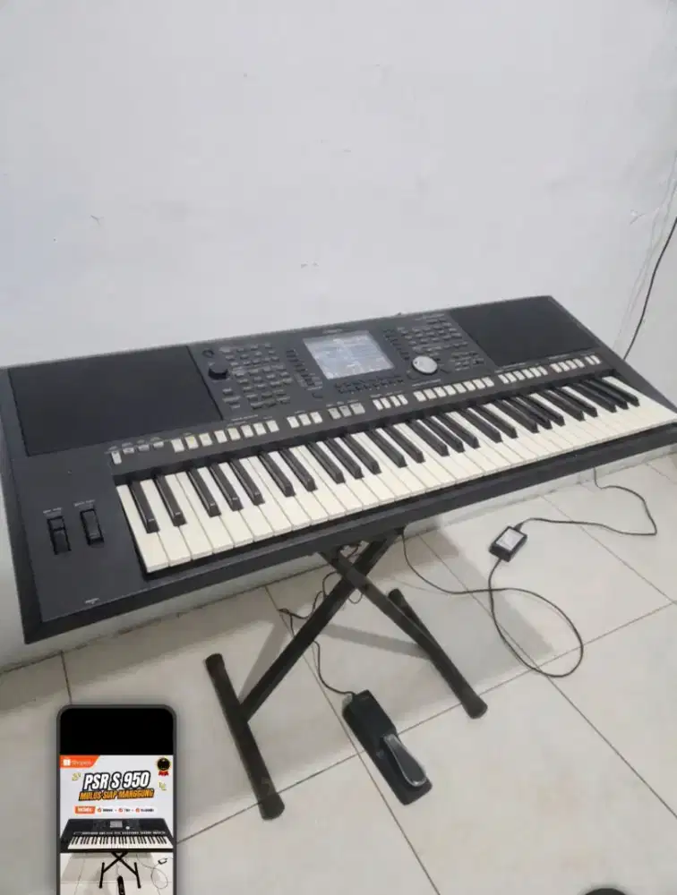 Keyboard Yamaha PSR S950 Mulus + Sampling