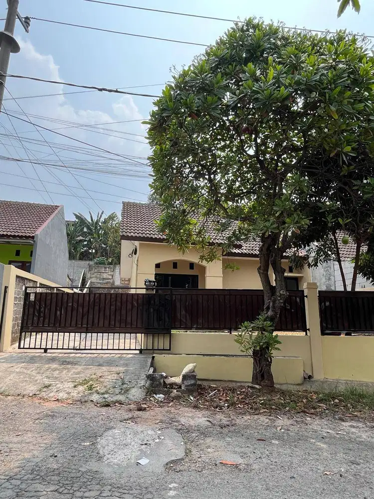 DISEWAKAN RUMAH STRATEGIS BARU DI RENOVASI SAWANGAN PERMAI DEPOK