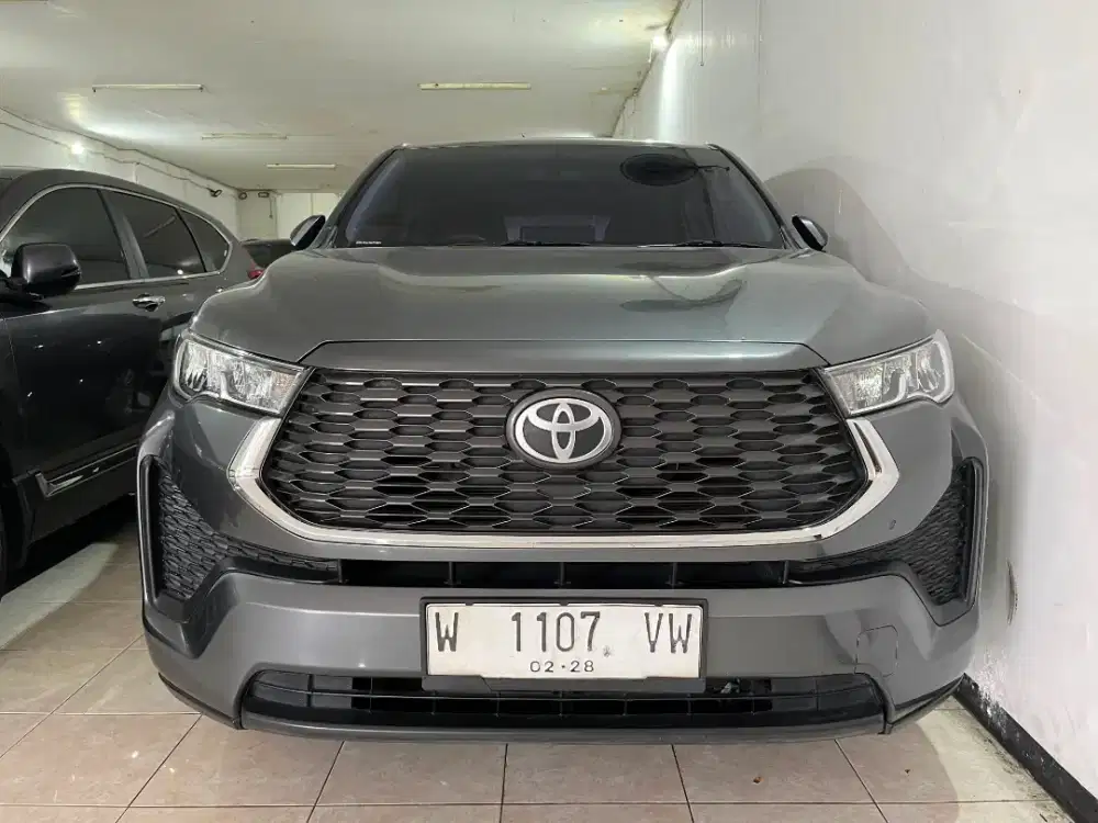 INNOVA ZENIX 2.0 V CVT MATIC 2022