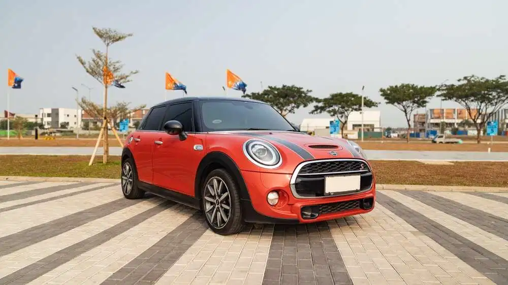 MINI COOPER S 2.0 5 DOOR 2018