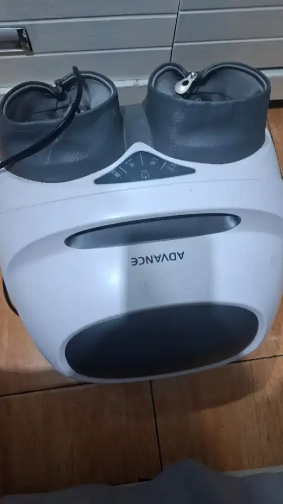 Alat terapi pijat kaki