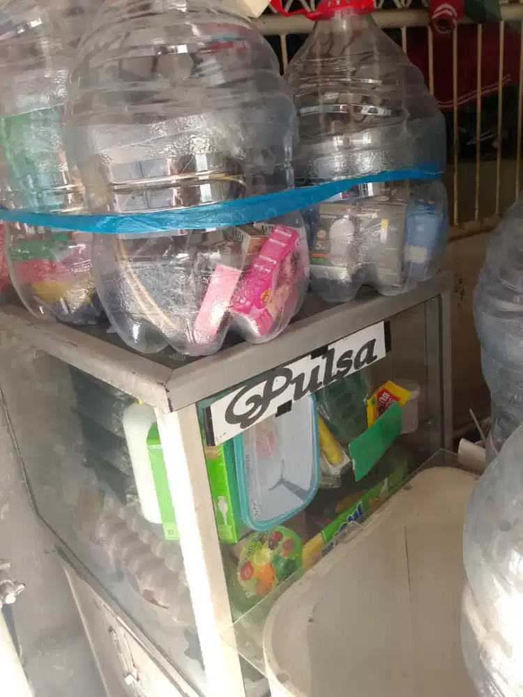 Etalase bekas warung uk 80x55z55 masih mulus layak pakai bandung kota