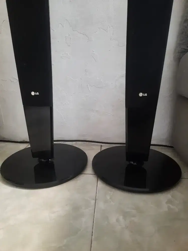 Sepasang Speaker LG stand 110cm gress bs Connect smart tv Bluetooth
