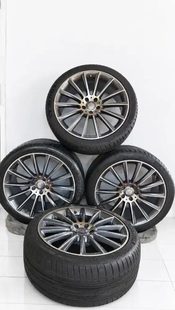 Velg Ori 2nd Mercy AMG Multi-Spoke R20 & ban Michelin Pilot Sport 4 ZP