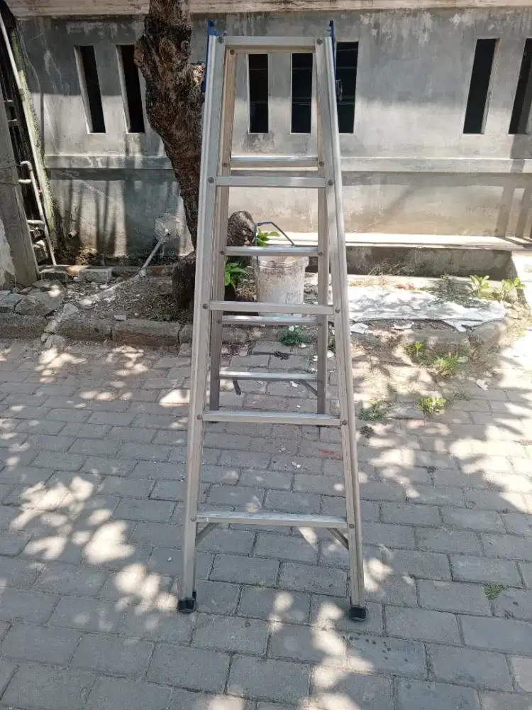 Dijual tangga lipat aluminium tinggi 1,5 mtr