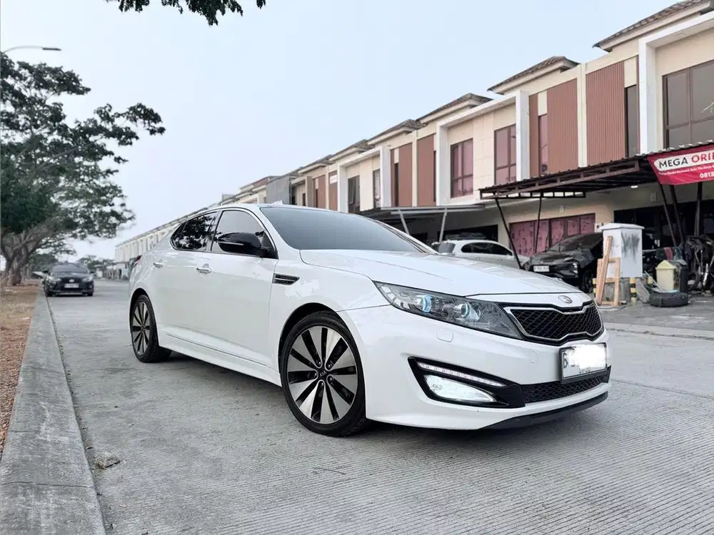 KIA Optima built up