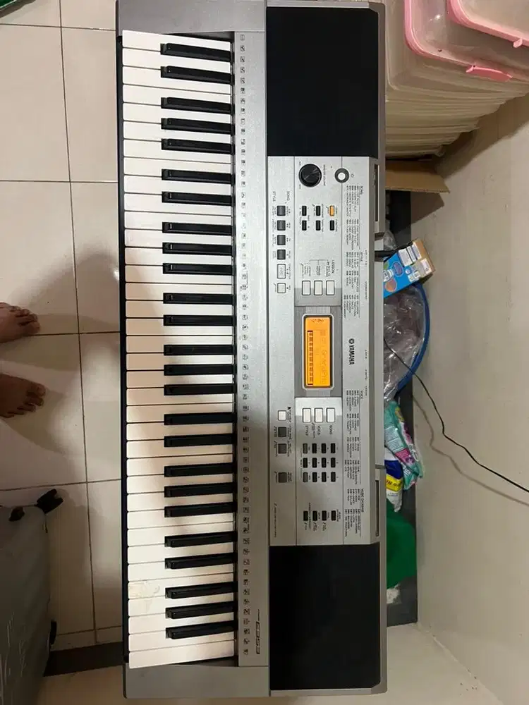 Keyboard Yamaha PSR E353