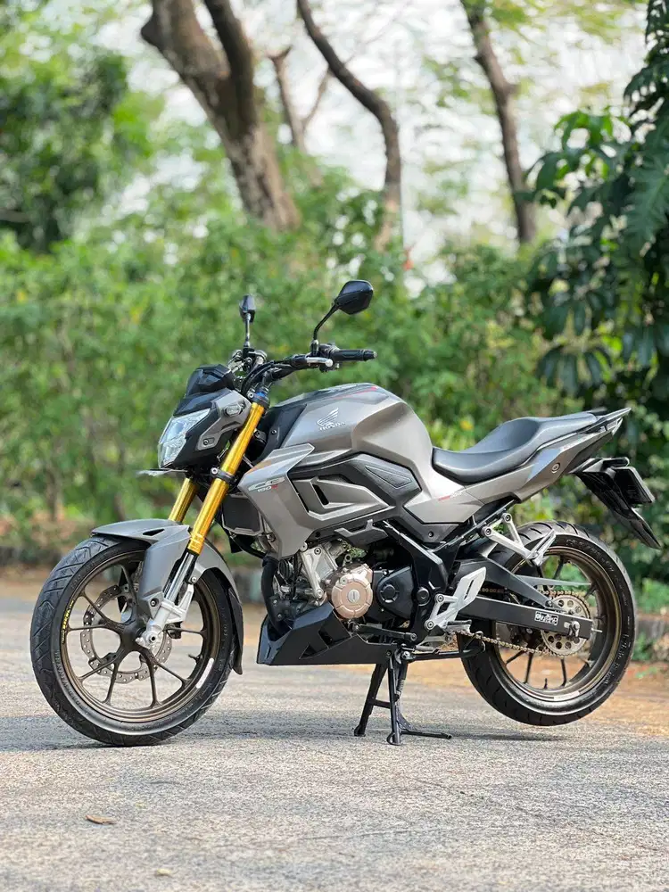HONDA NEW CB150R SILVER 2024 PAJAK PANJANG TANPA PR