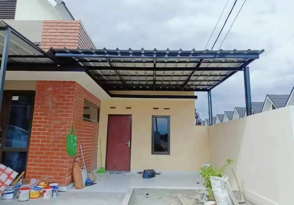 Kanopi baja ringan dan garasi