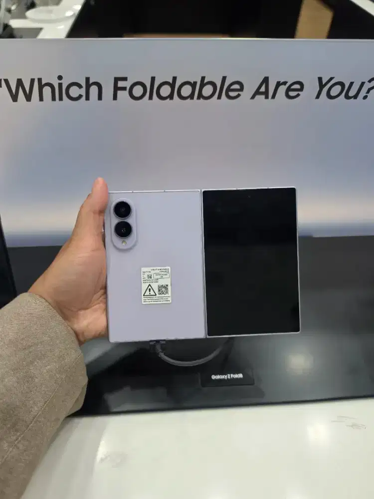 Samsung galaxy Foldable 8 cicilaan 900ribuan perbulannya