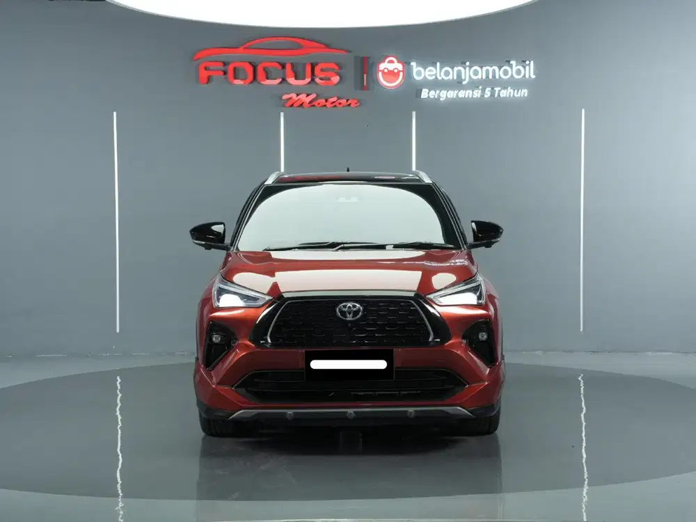 Km 19rb toyota yaris cross hev gr sport hybrid 2023 pakai 2024 two ton