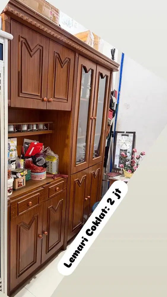 LEMARI HIAS Etnik