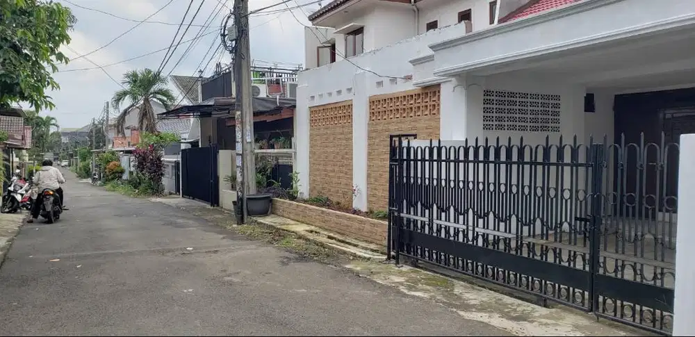 Rumah 2 Lantai Kekar Hanya 1,1 M (Bisa Nego, jual BU)