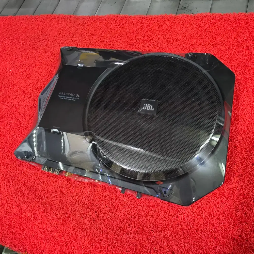 Subwoofer Kolong Aktif JBL BASSPRO SL Subwoofer Aktif JBL 8 in