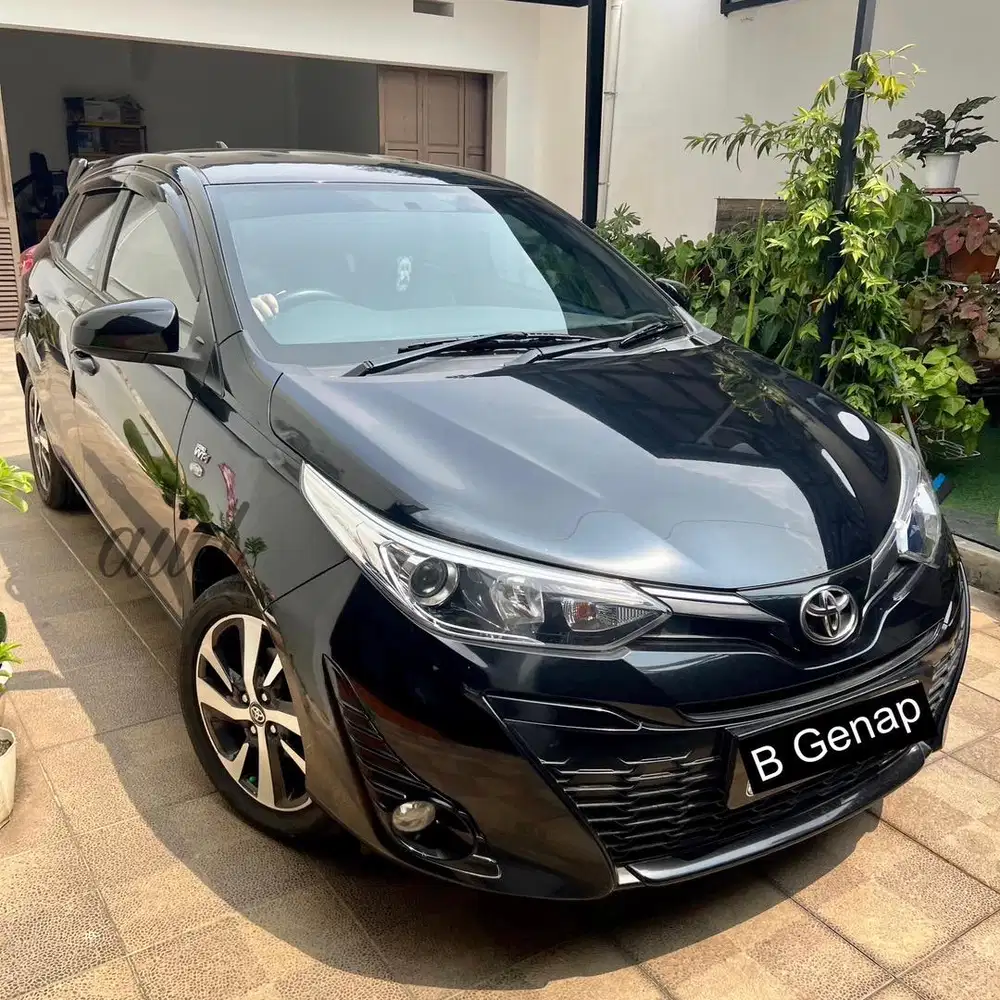 Toyota Yaris 2018 AT low KM Hitam