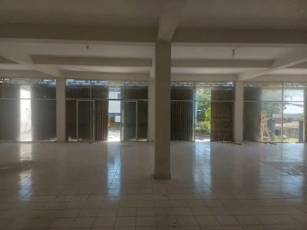 RUKO / BANGUNAN KOMERSIAL STRATEGIS DI JL. KURUKSETRA, BENOA – NUSA DUA