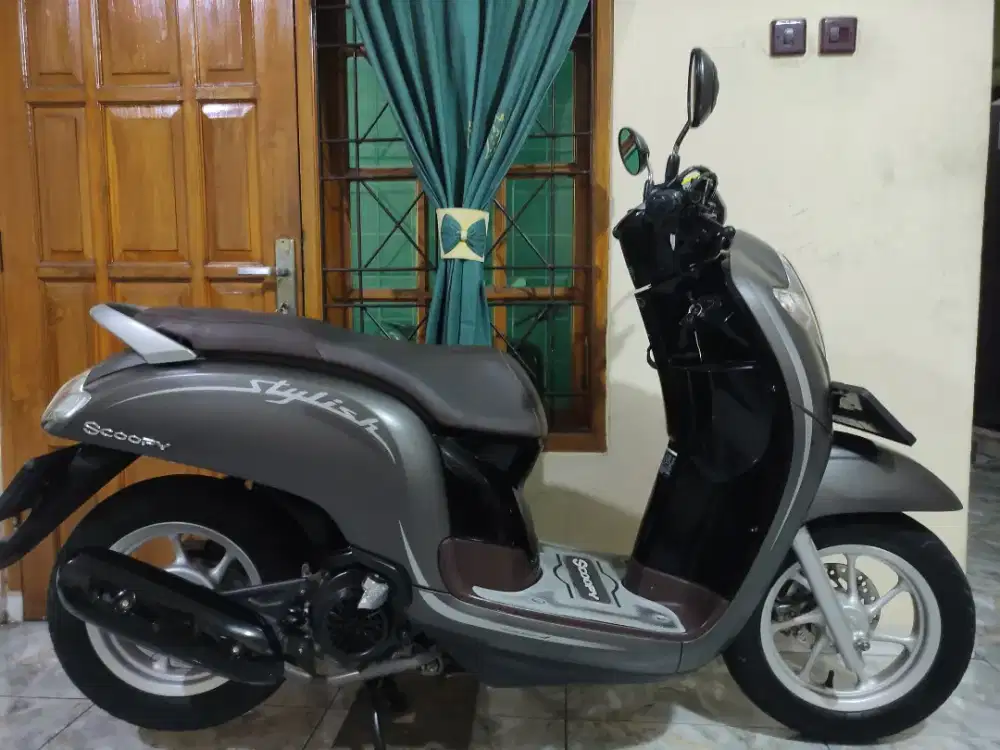 SUPER ISTIMEWA LPW KM SCOOPY STYLISH DONAT CBS ISS SUPER MULUS NOMINUS