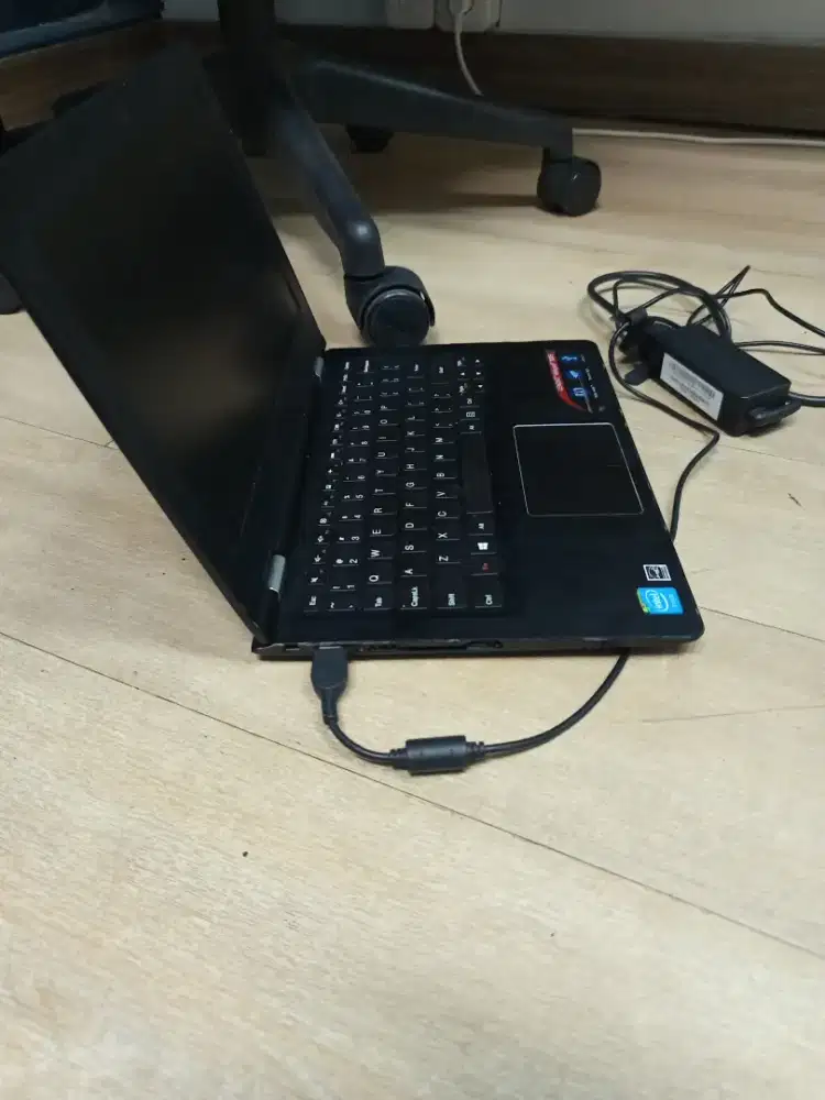 Laptop Lenovo Ideapad 300s