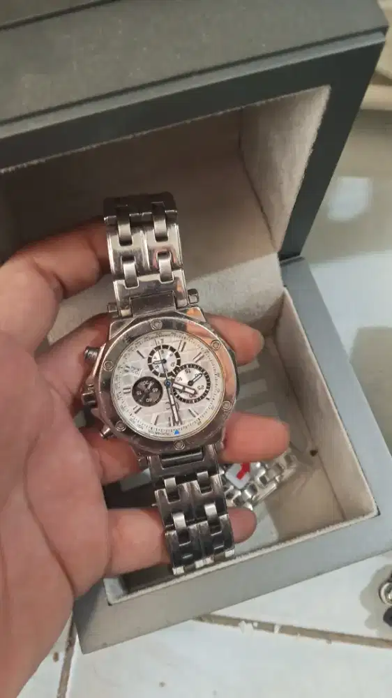 Jam guess original