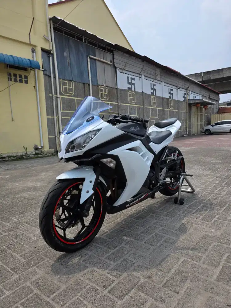 Kawasaki Ninja 250 FI Putih 2012