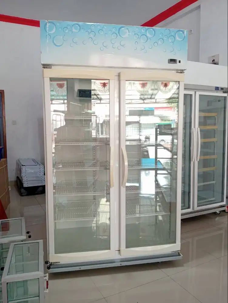 Showcase 2 pintu bekas murah panasonic like new