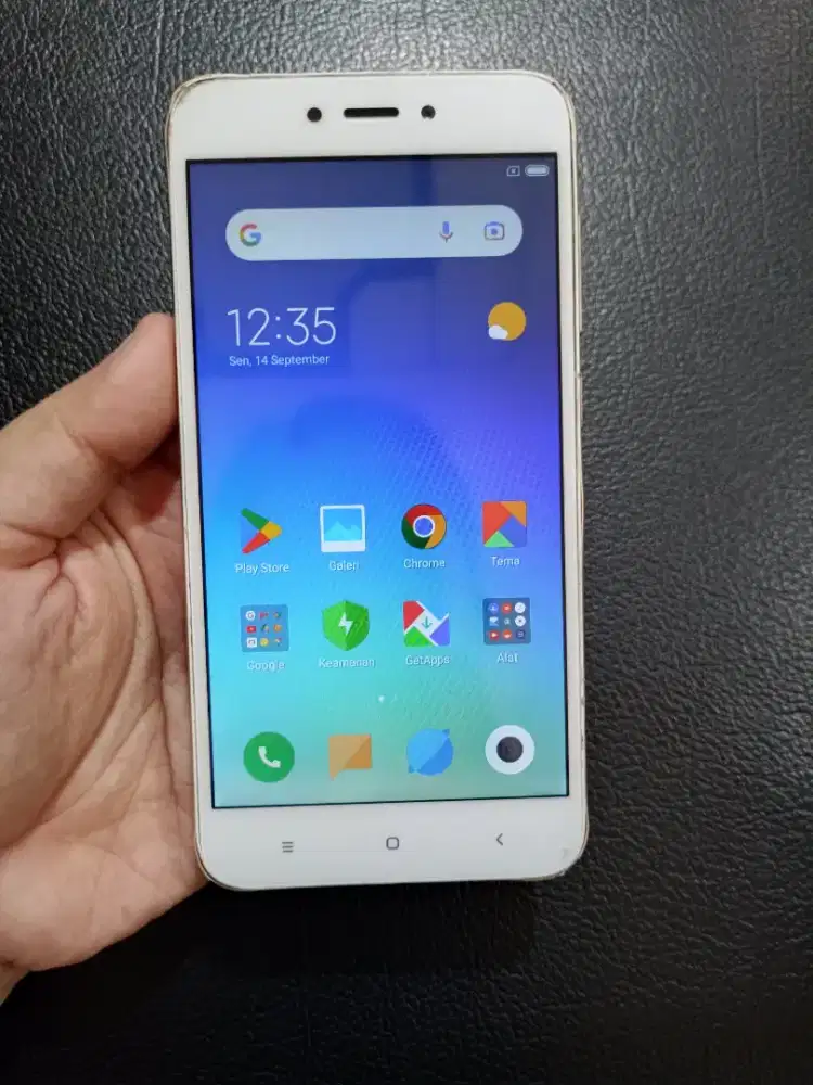 Redmi 5A-Gold.4G.Ram 2/16GB.ORI #GOLDEN PONSEL