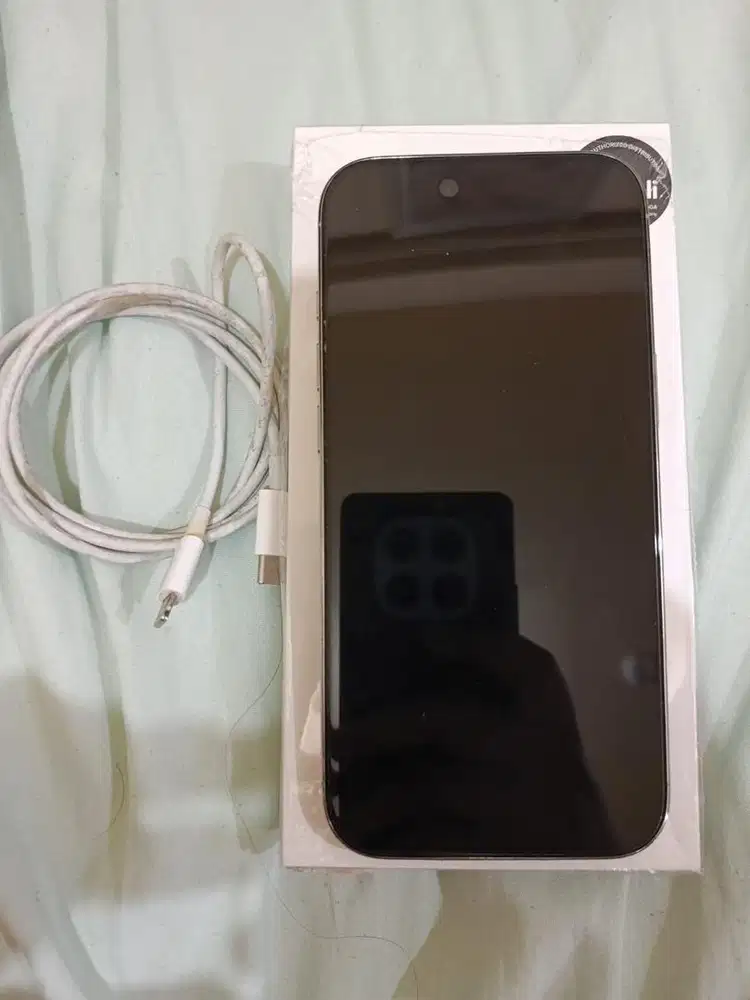 Dijual Iphone Air 256GB Blibli white Garansi On 2027