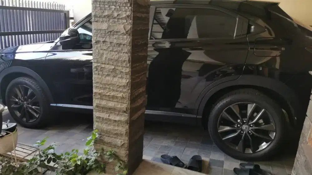 Odo 5200 Hrv Se 2024 seperti baru hitam