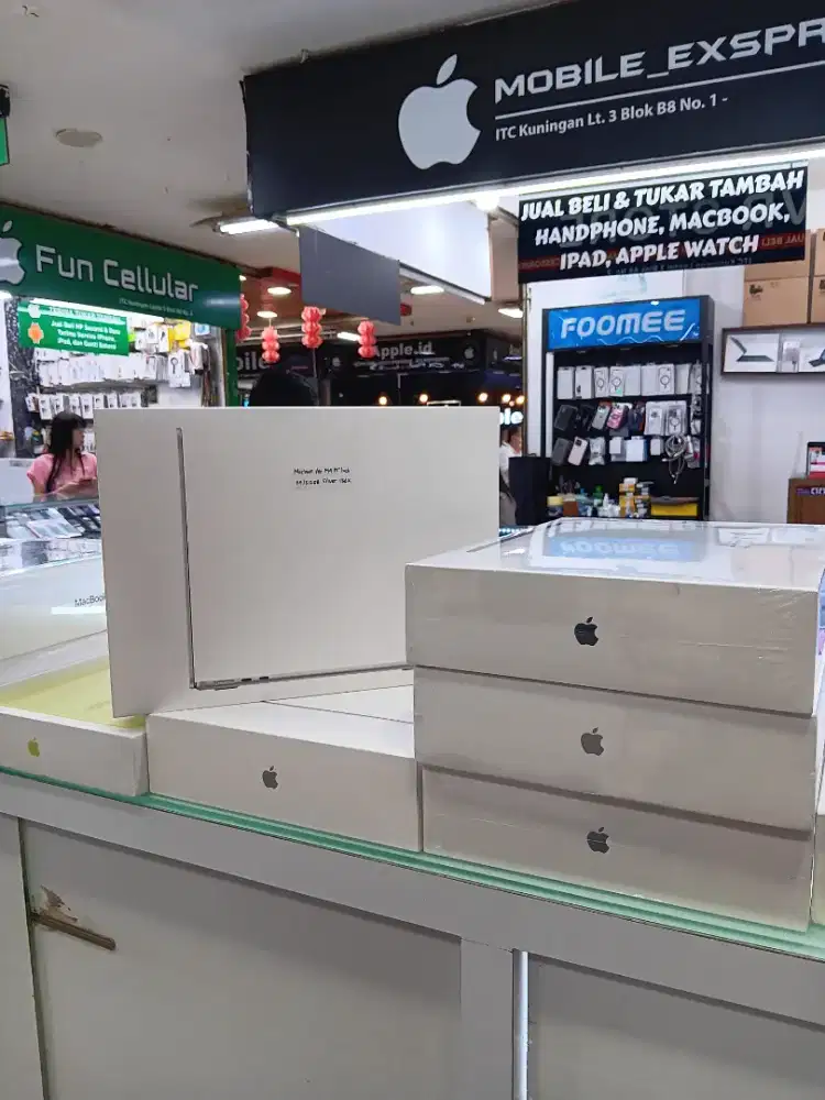 Kredit Macbook Air M4 512GB silver 13inc Proses Singkat