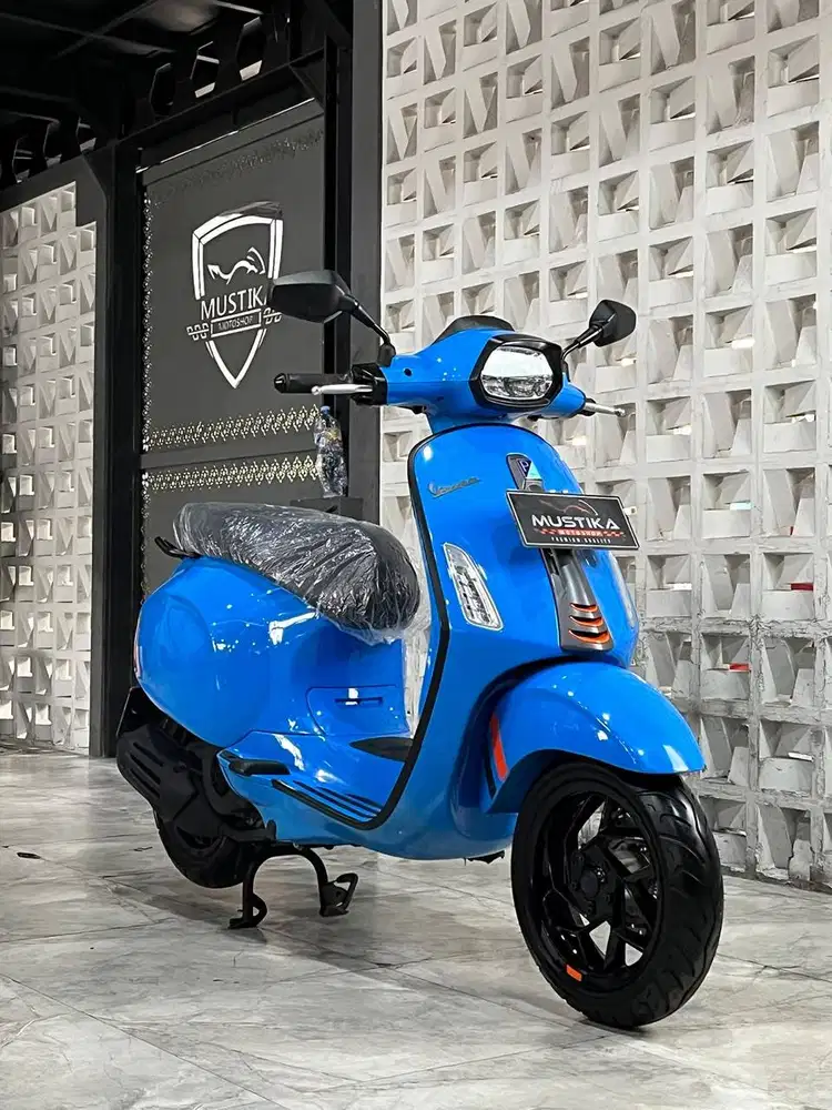 MATIC SPORTY PREMIUM! VESPA SPRINT S 2025 PMK 2026 KM 5rb – Terawat Sp