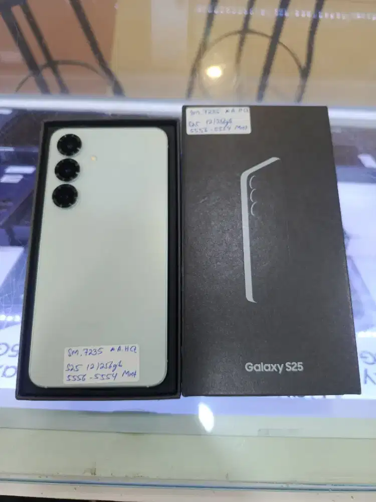 Samsung Galaxy S25 8/256gb mint second