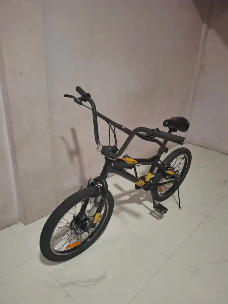 sepeda bmx united jumper