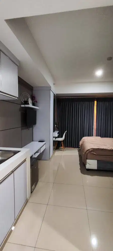 Kamar tipe studio Apartemen Breeze Bintaro Full Furnished