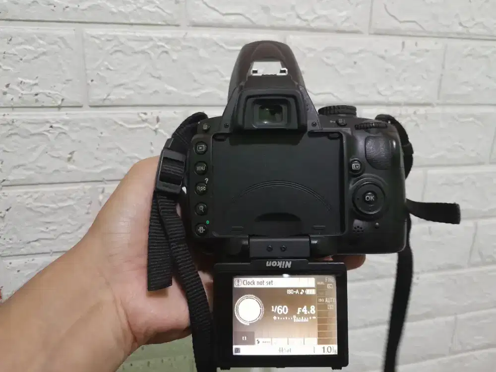 Kamera dslr Nikon D5000 Layar Lipat