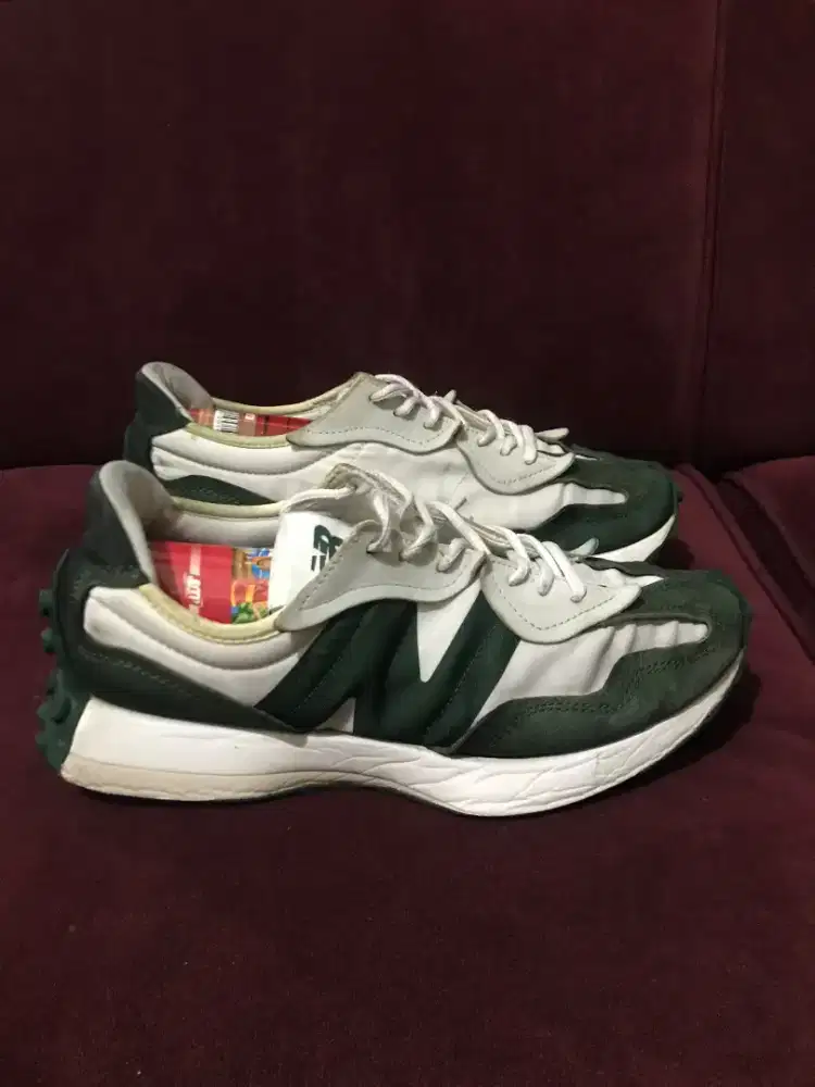 New Balance 327 Green