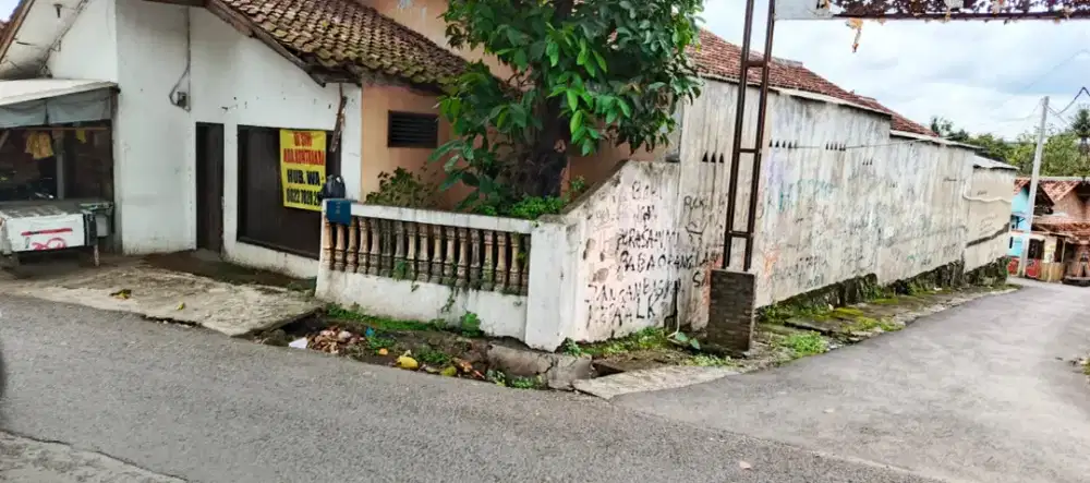 Tanah dan bangunan kos kosan di rajabasa