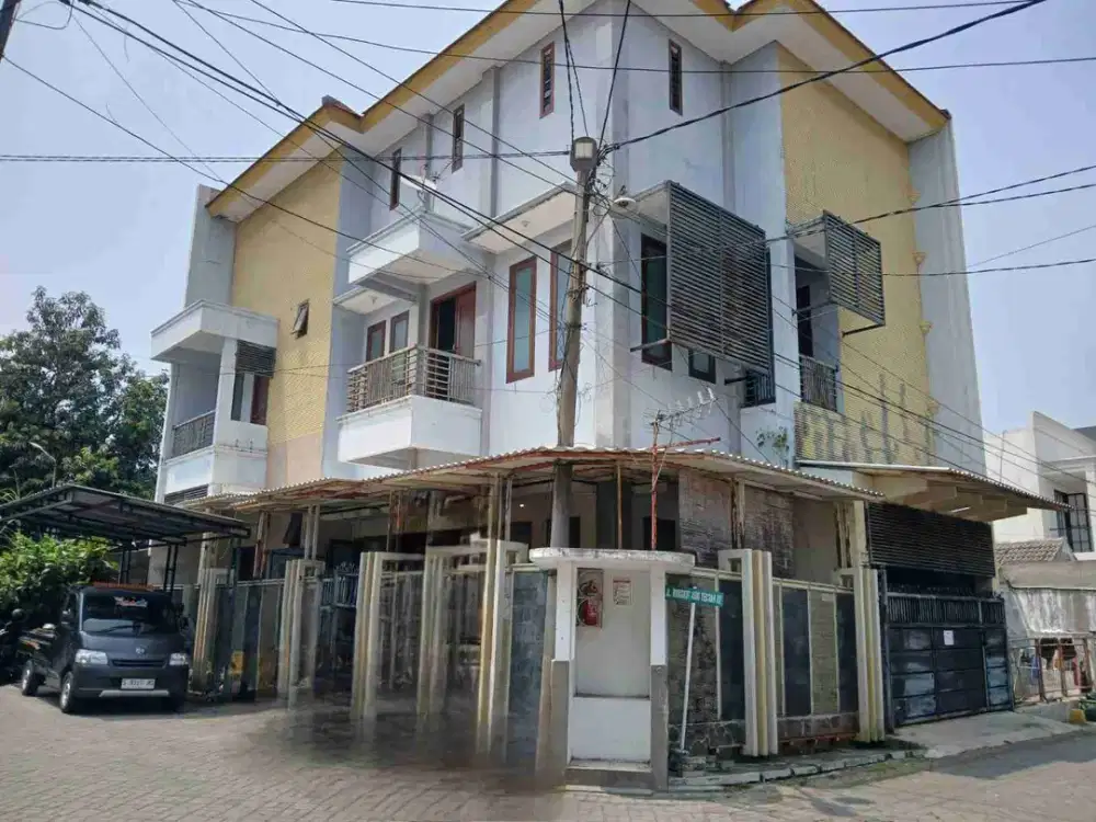 jual Rumah hook Lantai 3 rungkut asri tengah surabaya