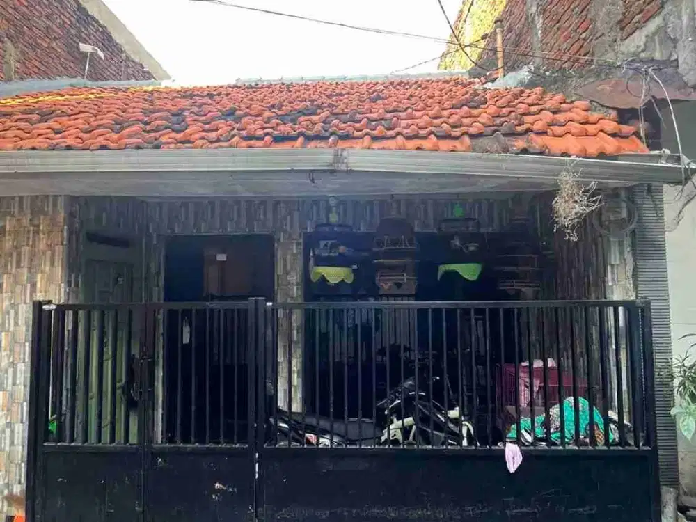 DI JUAL RUMAH

KEL. : KAPAS MADYA BARU
KEC. : TAMBAKSARI
KAB  : SURABAYA