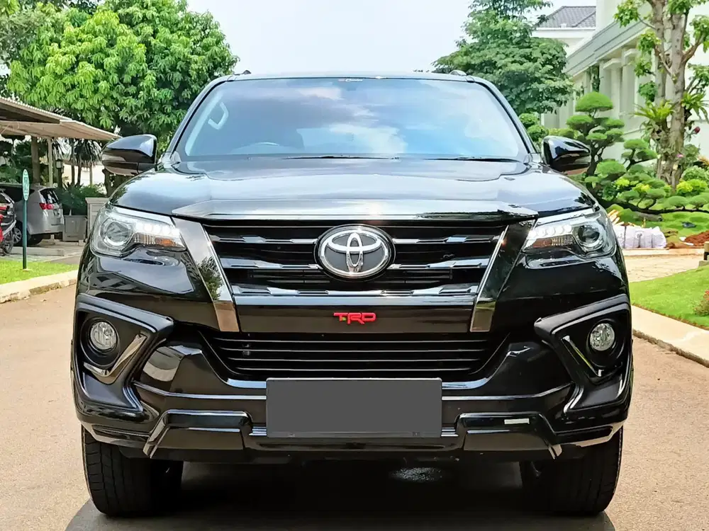 TOYOTA FORTUNER VRZ TRD 2.4 DSL AT 2019