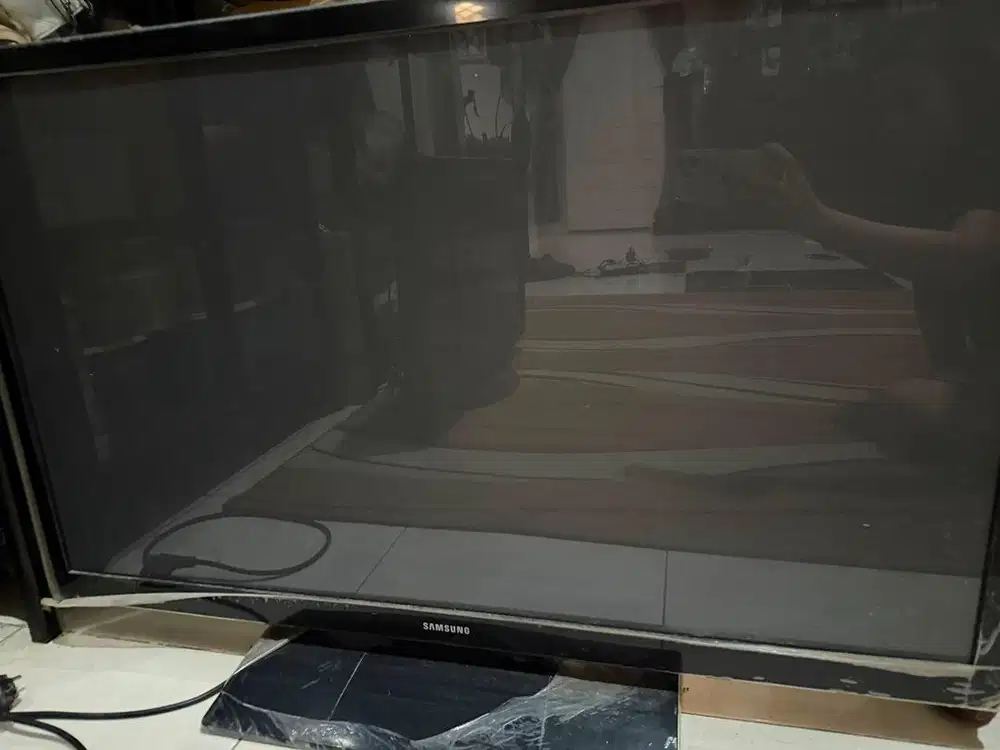 DIJUAL TV MERK SAMSUNG