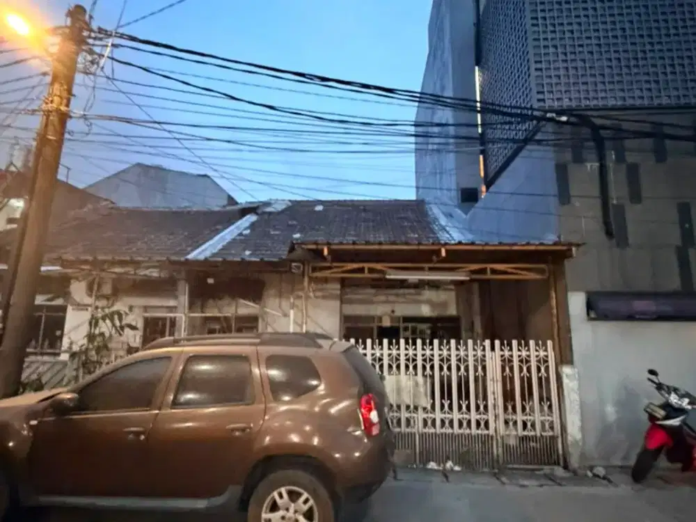 Dijual Rumah Hitung Tanah di Taman Ratu Kedoya Selatan, Kebon Jeruk