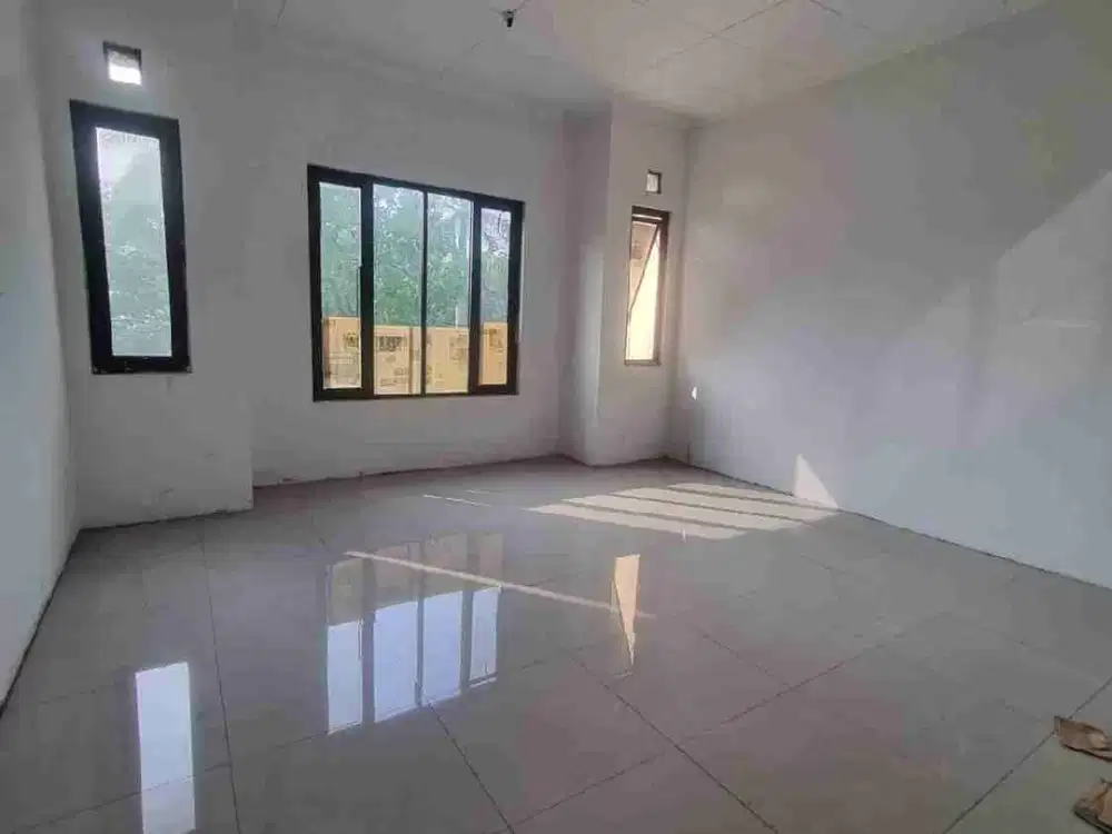 di kontrakkan ruko taman kopo indah 3