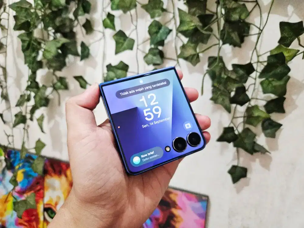 SAMSUNG Z  FLIP 7 RAM 12/256GB SEIN RESMI