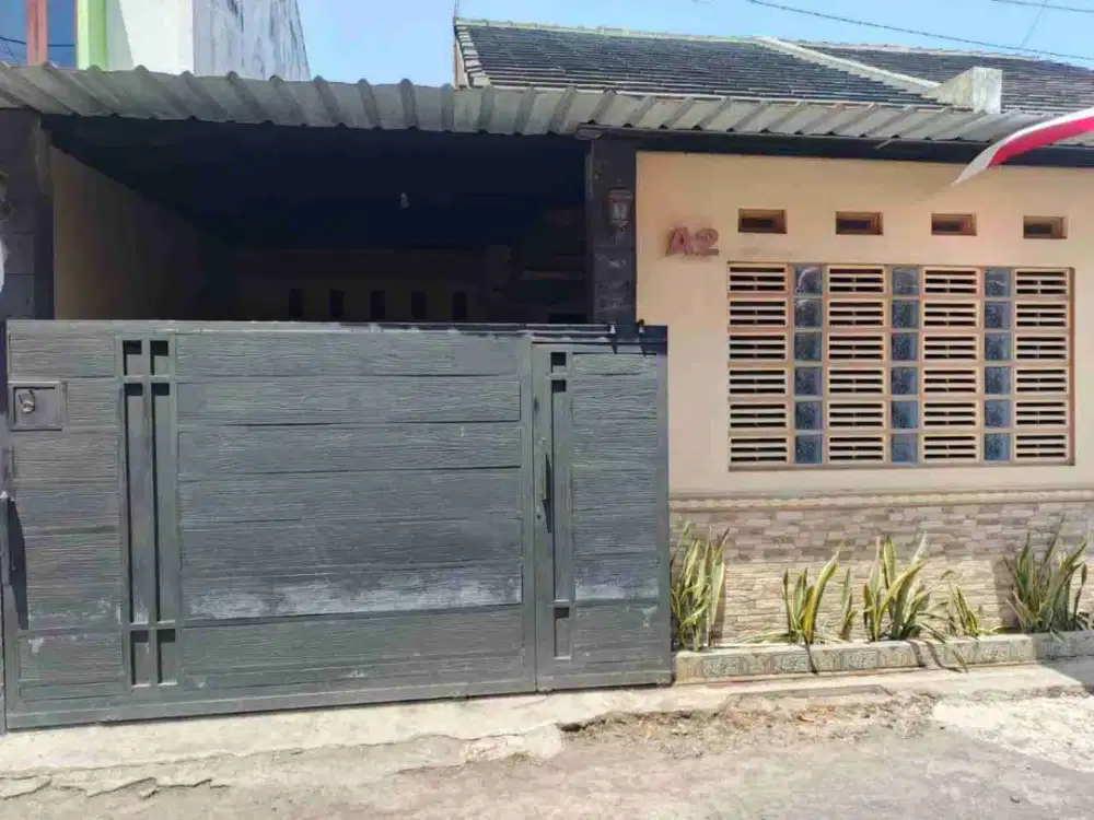 rumah bagus dekat SMP N 2 dan konimex Solo