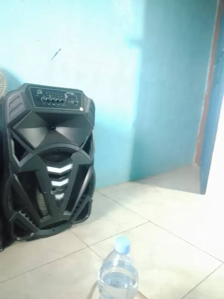 Spiker 15 inci advance lengkap ada mic cas dan kardus nya