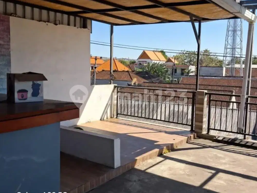 Disewakan Ruko 3 Lantai Rooftop Strategis di Jimbaran