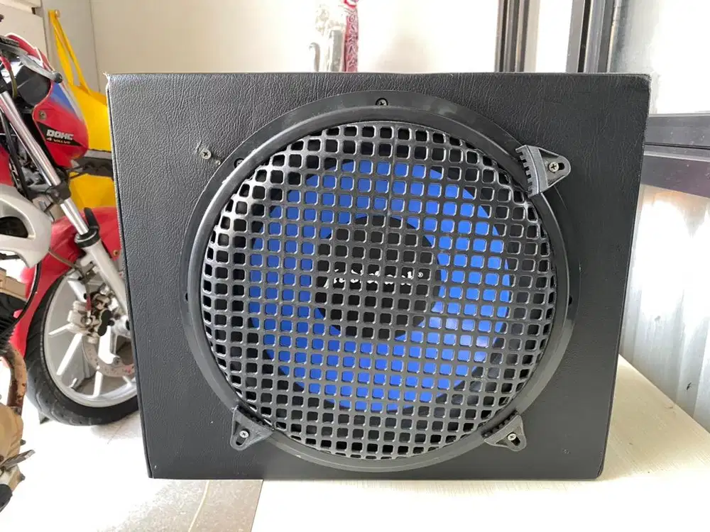 Subwoofer audiobank bass tube sub kolong audio mobil