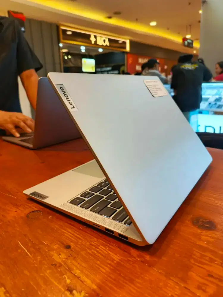 Lenovo ideapad Slim 5 14IMH9 /83DA (16/512)