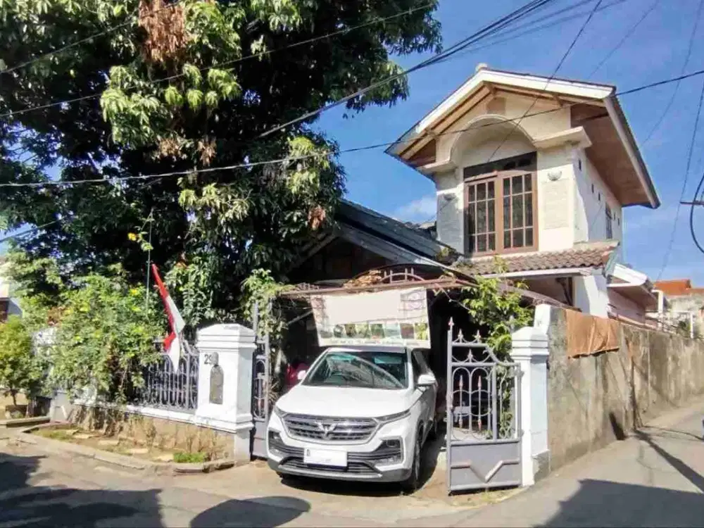 Rumah Asri Terawat LT 410m², Ujung Berung Bandung, Lingkungan Nyaman