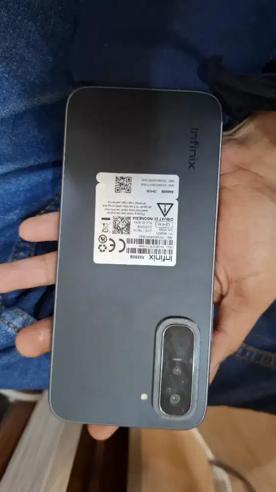 INFINIX HOT 70 x6895B 8/16-128